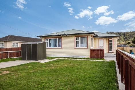Photo of property in 15 Moohan Street, Wainuiomata, Lower Hutt, 5014