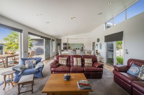 Photo of property in 4 Tironui Place, Whitianga, 3510