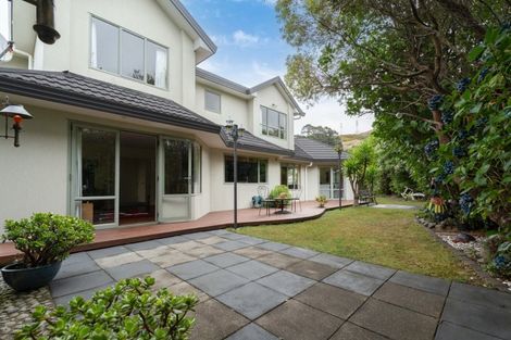 Photo of property in 6 Gresford Place, Churton Park, Wellington, 6037