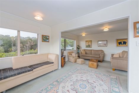 Photo of property in 3 Elgin Place, Red Beach, 0932