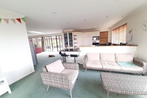Photo of property in 20 Oban Road, Browns Bay, Auckland, 0630