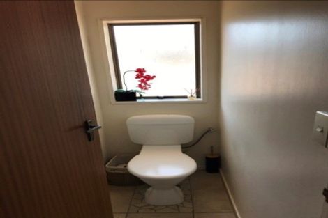 Photo of property in 1/13 Walter Strevens Drive, Conifer Grove, Takanini, 2112