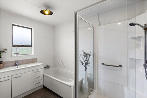 Photo of property in 1/50a Avenue Road, Greenmeadows, Napier, 4112