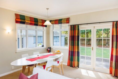 Photo of property in 27 Pahiatua Street, Hokowhitu, Palmerston North, 4410