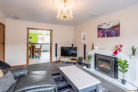 Photo of property in 2/147 Stokes Valley, Stokes Valley, Lower Hutt, 5019