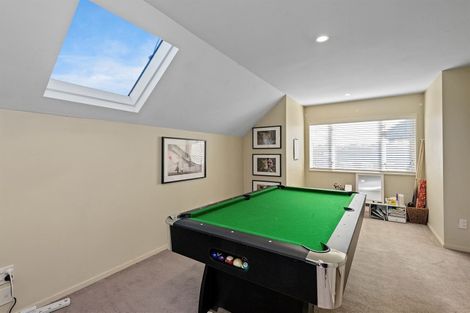 Photo of property in 3a Hadlow Place, Burnside, Christchurch, 8041