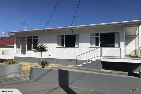 Photo of property in 29 Trent Street, Island Bay, Wellington, 6023