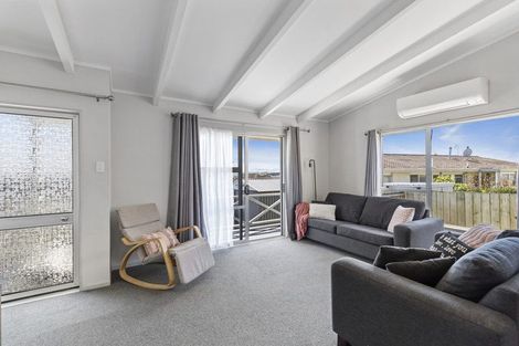 Photo of property in 15 Pohutukawa Drive, Pukete, Hamilton, 3200