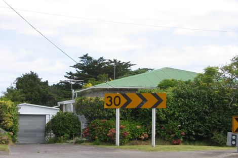 Photo of property in 54 Rangatira Road, Beach Haven, Auckland, 0626