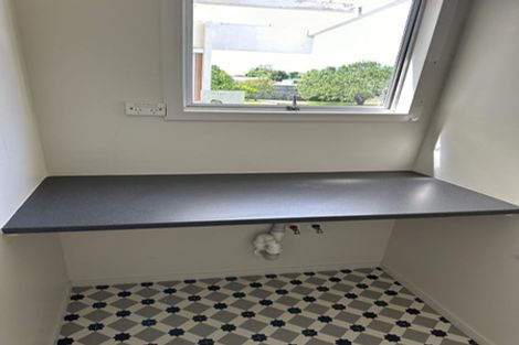 Photo of property in 25 Pyle Road West, One Tree Point, 0118