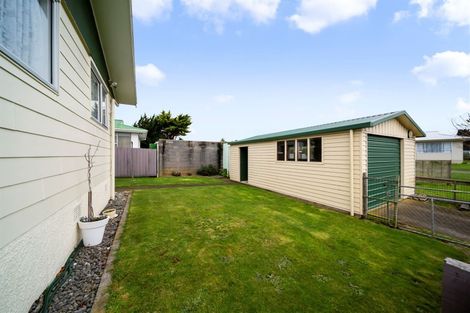 Photo of property in 3 Totara Crescent, Hawera, 4610