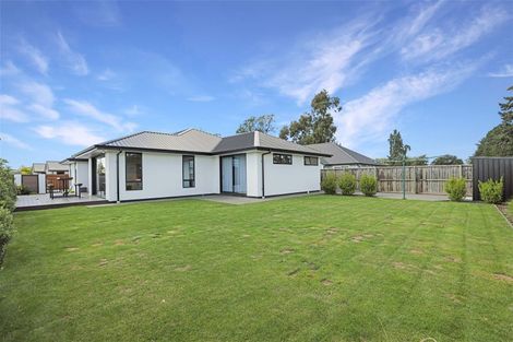 Photo of property in 2 Kelburn Place, Tinwald, Ashburton, 7700