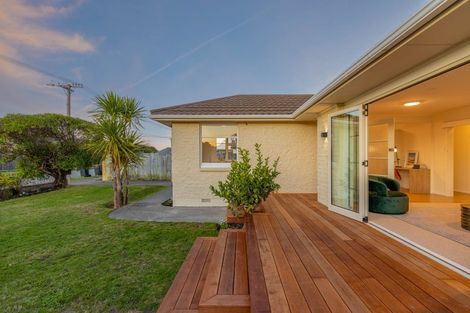 Photo of property in 40 Malta Crescent, South New Brighton, Christchurch, 8062