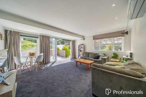 Photo of property in 1 Taku Matenga Grove, Korokoro, Lower Hutt, 5012