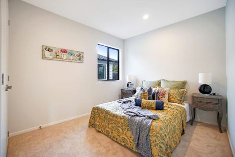 Photo of property in 59 Twin Parks Rise, Papakura, 2110