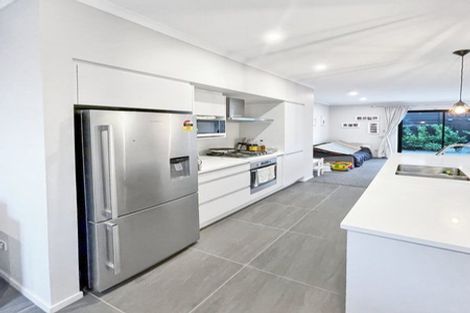 Photo of property in 4 Tuamaka Lane, Hobsonville, Auckland, 0616