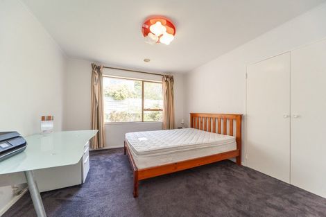 Photo of property in 1 Paddington Grove, Karori, Wellington, 6012