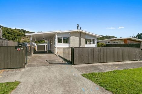 Photo of property in 253 Wellington Road, Wainuiomata, Lower Hutt, 5014