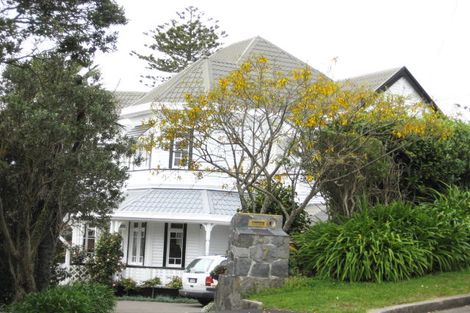 Photo of property in 7 Ridge Lane, New Plymouth, 4310