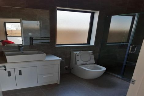 Photo of property in 10 Lavey Road, Flat Bush, Auckland, 2019