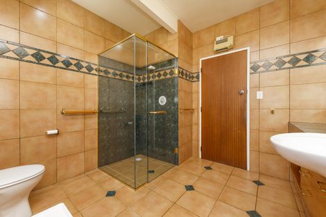 Photo of property in 40 Crewe Crescent, Hokowhitu, Palmerston North, 4410