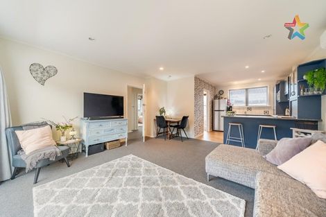 Photo of property in 75 Wai-iti Crescent, Woburn, Lower Hutt, 5010