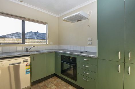 Photo of property in 74 Kent Street, Carterton, 5713