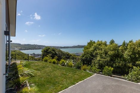 Photo of property in 60b Queen Charlotte Drive, Aotea, Porirua, 5024