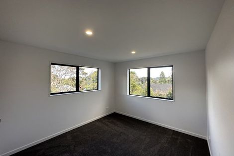 Photo of property in 8b Lynn Road, Bayview, Auckland, 0629