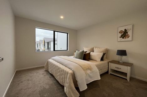 Photo of property in 1 Whawhaki Lane, Kumeu, 0810