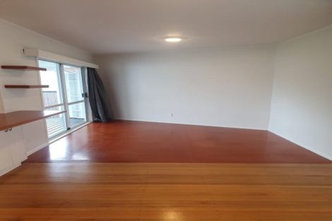 Photo of property in 99 Tiroroa Avenue, Te Atatu South, Auckland, 0610