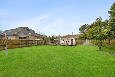 Photo of property in 25 Archibald Road, Kelston, Auckland, 0602