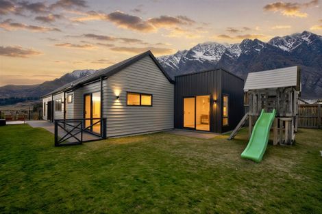 Photo of property in 45 Bannister Street, Jacks Point, Queenstown, 9371