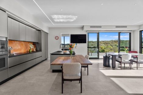 Photo of property in 8 Ridgelea Road, Long Bay, Albany, 0792