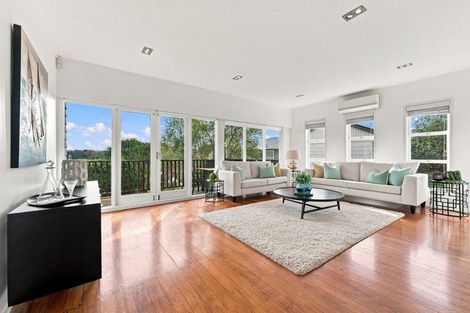 Photo of property in 308 Hurstmere Road, Takapuna, Auckland, 0622