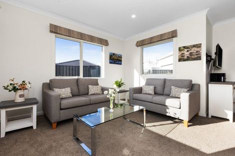 Photo of property in 12 Rotoiti Way, Poraiti, Napier, 4112