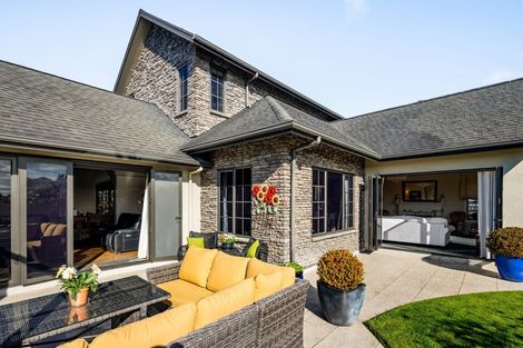 Photo of property in 10 Peninsula Point, Huntington, Hamilton, 3210