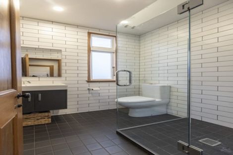 Photo of property in 16 Brewster Street, Bluff Hill, Napier, 4110