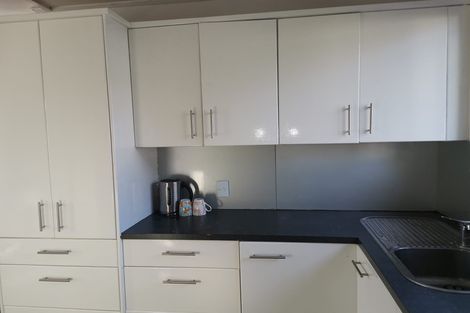 Photo of property in 2/43 Taitimu Drive, Weymouth, Auckland, 2103