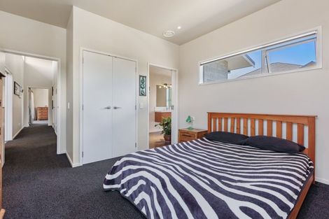 Photo of property in 61 Karamea Street, Whalers Gate, New Plymouth, 4310