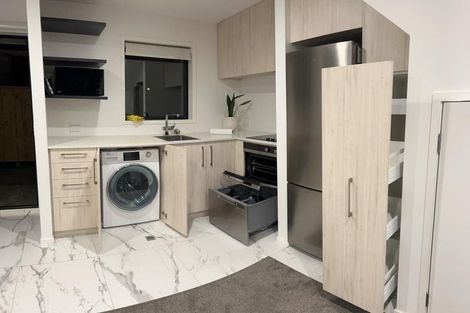 Photo of property in 3/22 Yeovil Road, Te Atatu Peninsula, Auckland, 0610