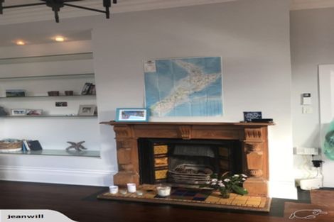 Photo of property in 24 Majoribanks Street, Mount Victoria, Wellington, 6011