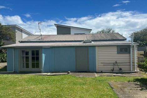 Photo of property in 37 Liverpool Street, Levin, 5510