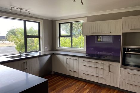 Photo of property in 280 Clifton Road, Te Awanga, 4102