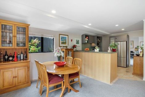 Photo of property in 2/11 Paparoa Road, Cockle Bay, Auckland, 2014