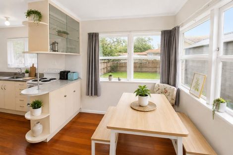 Photo of property in 61 Carrington Avenue, Silverdale, Hamilton, 3216