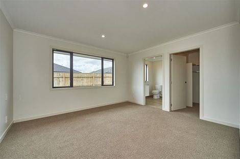 Photo of property in 15 Varsity Heights, Fitzherbert, Palmerston North, 4410