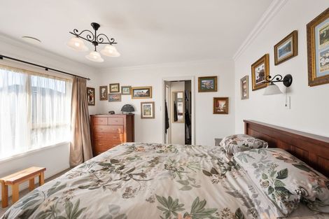 Photo of property in 9 Great West Road, Matipo Heights, Rotorua, 3015