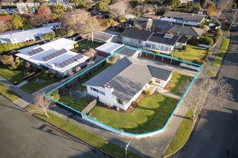 Photo of property in 1 Glenavon Place, Ilam, Christchurch, 8041