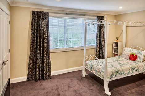 Photo of property in 2 Blundell Way, Heretaunga, Upper Hutt, 5018